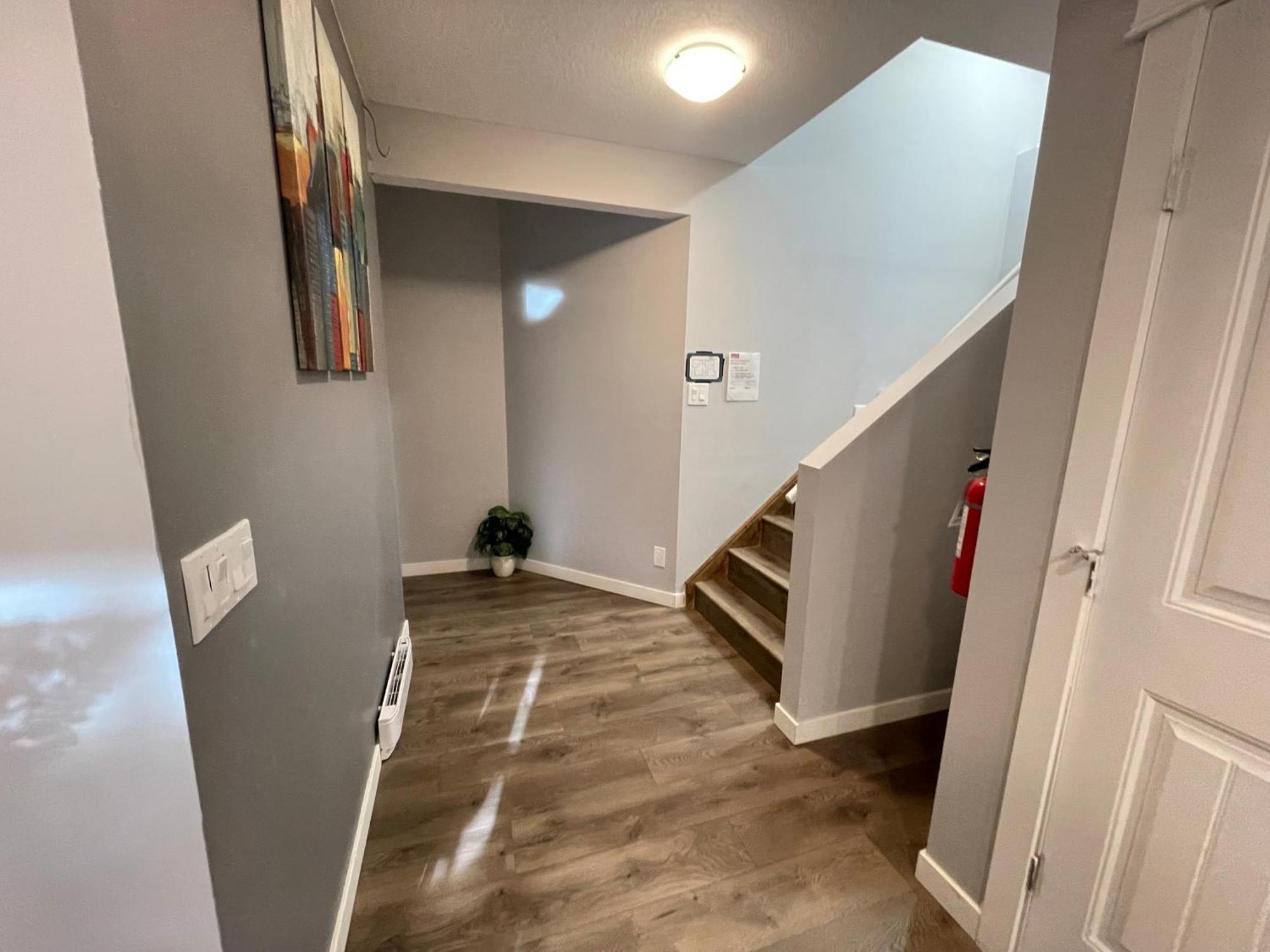 Comfortable And Beautiful Brand-New Suite Bsmt-Two Bedroom, Two Washrooms Κάλγκαρι Εξωτερικό φωτογραφία