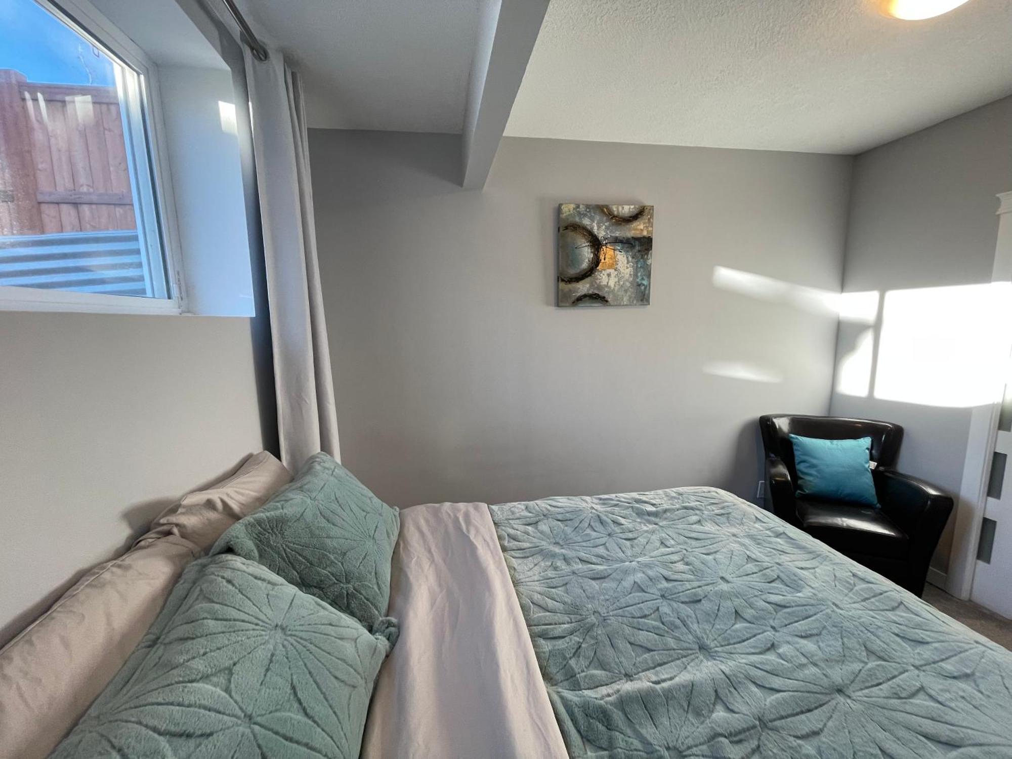 Comfortable And Beautiful Brand-New Suite Bsmt-Two Bedroom, Two Washrooms Κάλγκαρι Εξωτερικό φωτογραφία